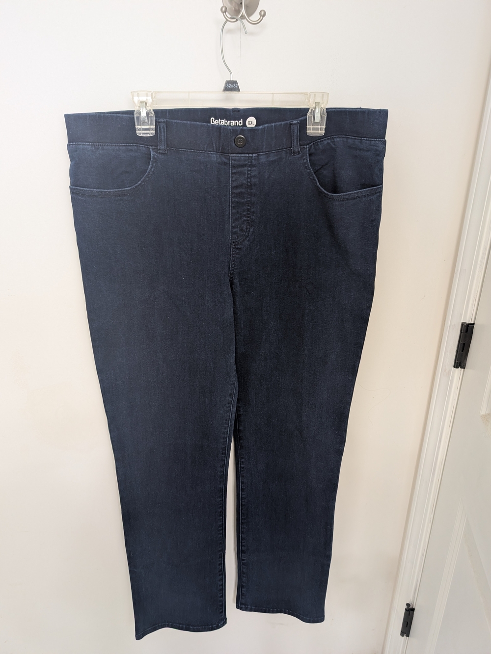 Betabrand Women’s Navy Straight-Leg Jeans